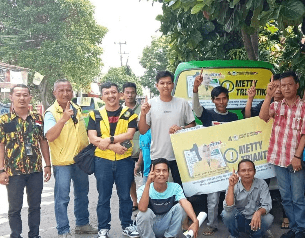 Kampanye Hari Pertama, Pengusaha dan Sopir Angkot Cianjur Dukung Metty Triantika Menang Pileg