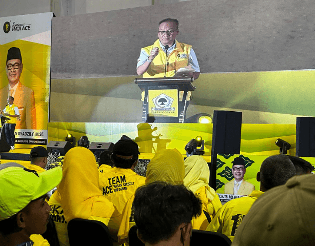 Konsolidasi Tim Relawan di Stadion Si Jalak Harupat Bandung, AGK Optimistis Pilpres 2024 Sekali Putaran